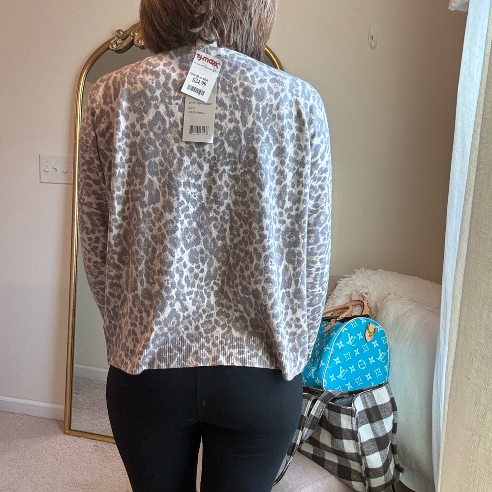 NWT Leopard cheetah Print button down Cardigan NWT - image 5